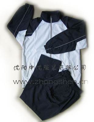 供應(yīng)中學(xué)生校服 運動服 班服 體操服 沈陽中小學(xué)生校服